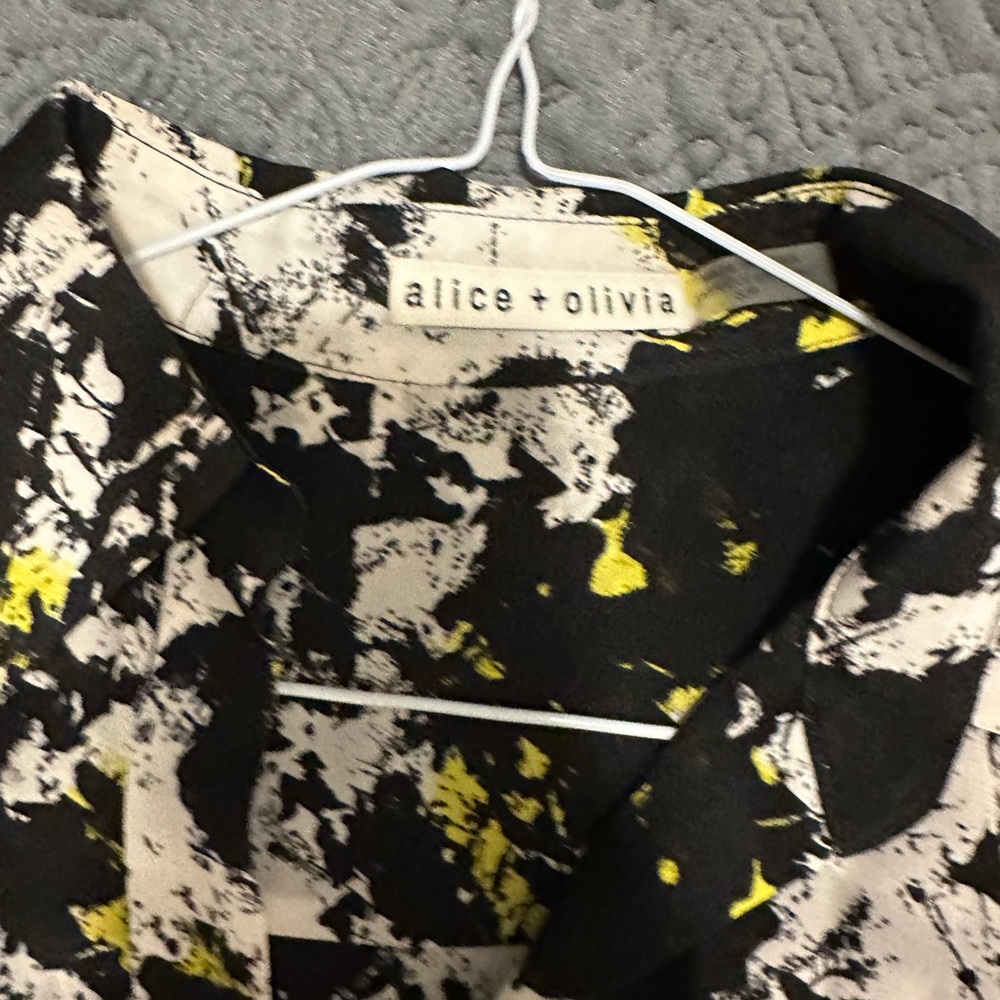 Size small - Picture 8 of 10